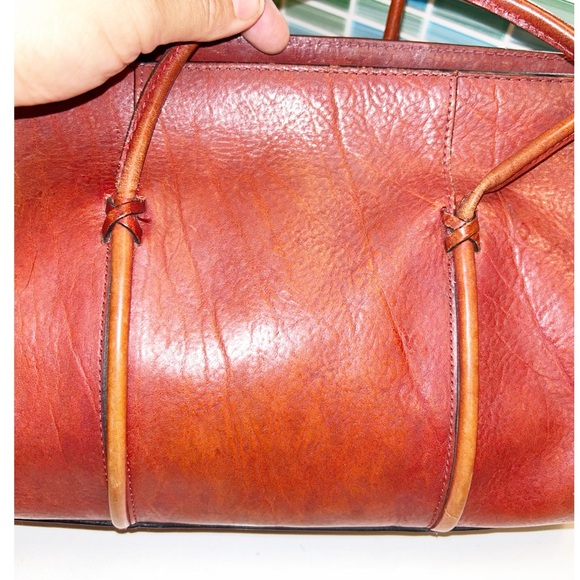 VINTAGE Italian 🇮🇹 Leather Top Handle Barrel bag Wilson’s Pelle Studios - Picture 7 of 14